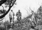 Archie Beatty and friends with rifle on trip to Marlo, Victoria, c. 1923